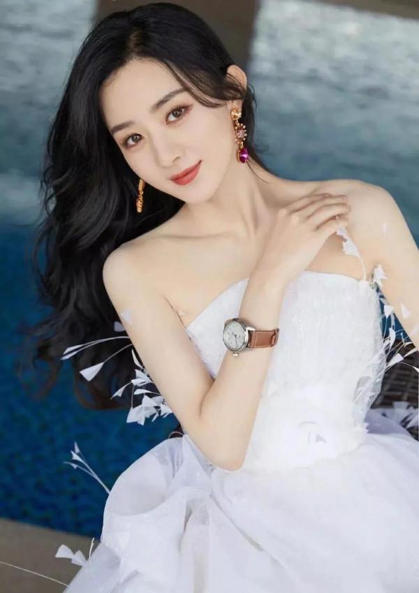 人間四月天！&mdash;&mdash;趙麗穎寫真集