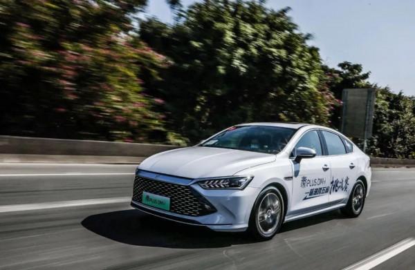 10月轎車銷量出爐，軒逸丟掉第一，宏光MINI再奪冠