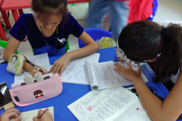 試卷上的“家長簽名”火了，用心程度讓人稱讚，難怪學生能考高分