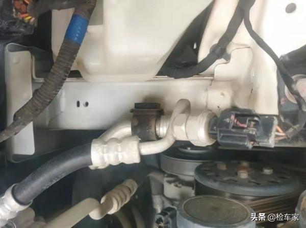 東風與起亞分手,韓系車到底輸在哪裡?看看這輛五年的K3就知道了 東風與起亞分手,韓系車到底輸在哪裡?看看這輛五年的K3就知道了