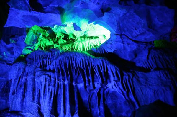 民俗文化綻風采，春節暢遊頌家鄉