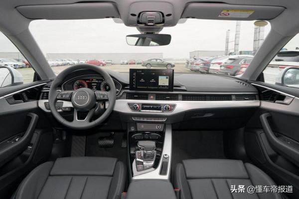 新車 | 價格下調1800元！新款賓士C級轎跑車上市，售34.68萬元起