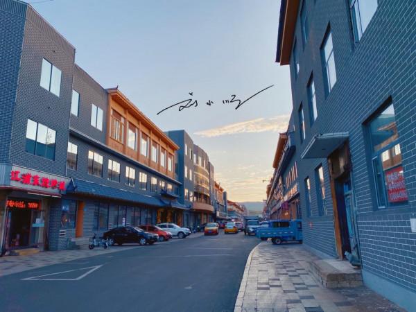 吉林省著名邊境小城，與朝鮮隔江相望，風格獨特，現在遊客卻不多