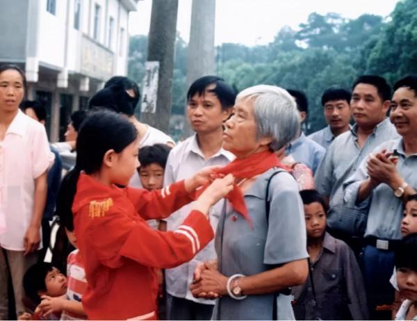 毛家飯店創始人:曾與主席是鄰居,91歲身價過億,不忘為人民服務 毛家飯店創始人:曾與主席是鄰居,91歲身價過億,不忘為人民服務