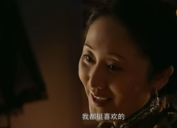 再看《喬家大院》：才發現大奶奶新婚夜服毒自殺，竟是一石二鳥
