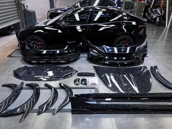 Model 3p頂級改裝案例丨碳纖維的視覺衝擊