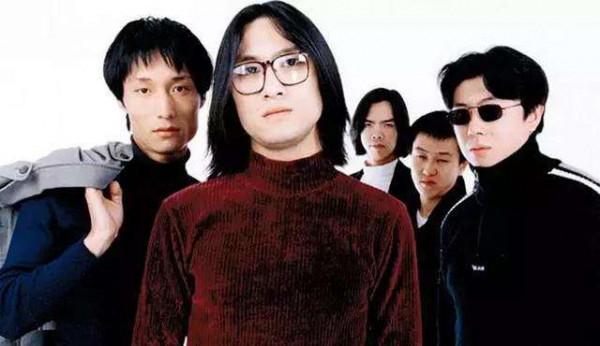 汪峰：對早逝的父親有愧疚，天堂裡有一雙媽媽的眼睛