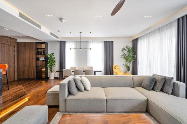 兩梯兩戶，115㎡打通公共區域所有的隔牆，大橫廳帶來大平層效果