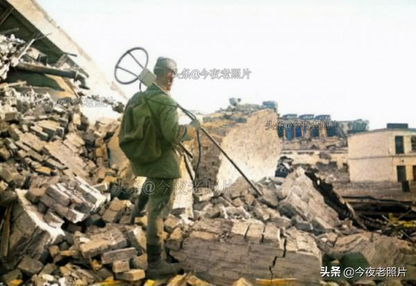 28張顛覆想象的老照片：落在德軍胸上的烏鴉，希特勒的純金城堡