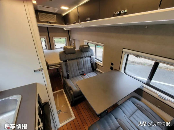 新款福特Pro房車來了,配2.2T柴油動力自動擋,6座設計廁所能變大 新款福特Pro房車來了,配2.2T柴油動力自動擋,6座設計廁所能變大
