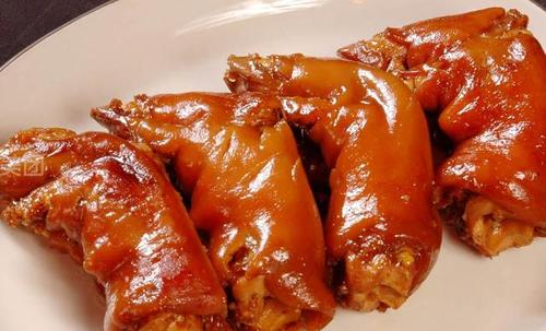 一樣是豬肉,“深色”和“淺色”差別大,弄懂了再買不吃虧 一樣是豬肉,“深色”和“淺色”差別大,弄懂了再買不吃虧