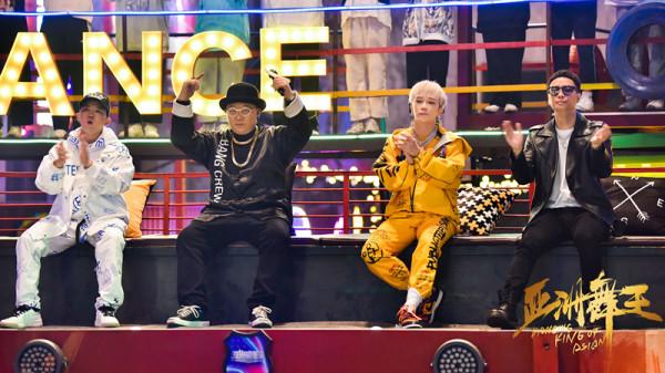 《亞洲舞王》果然拍成電影，尼古拉斯·趙四成主角，劉小光這次行