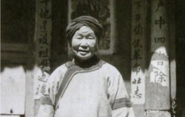 山東一老婦參觀博物館,指著展示櫃說:這是我的!暴露其真實身份 山東一老婦參觀博物館,指著展示櫃說:這是我的!暴露其真實身份