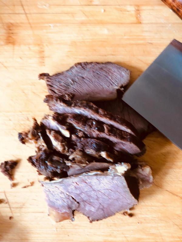 週末、雨、無聊