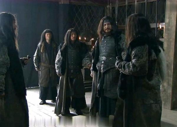 董卓巔峰陣容有多豪華?兩個頂尖謀士,三位元帥,十餘名猛將 董卓巔峰陣容有多豪華?兩個頂尖謀士,三位元帥,十餘名猛將