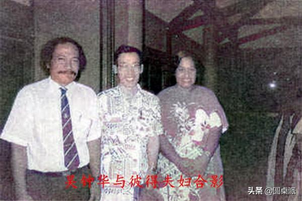 喝雨水、挖野菜，中國“最孤獨”的大使，唯一的夥伴是條狗