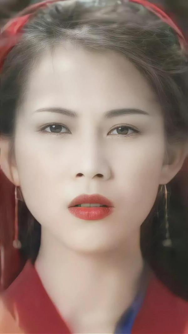 千嬌百媚蔡少芬