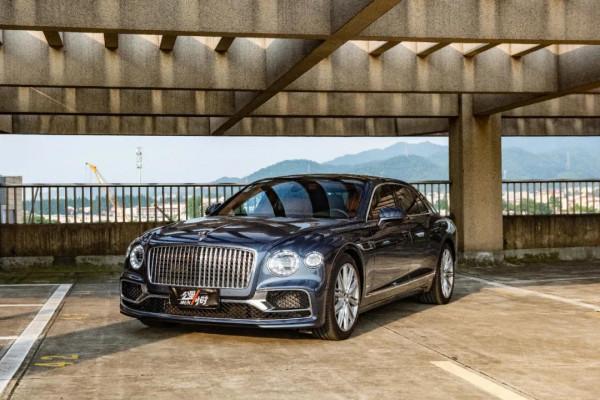 W12發動機，極速333km/h，老闆跑路專用車？