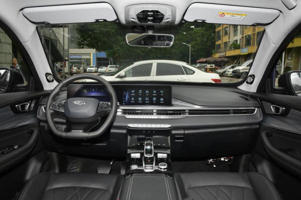 油耗低至1L，零百加速7s，起售15.18萬，奇瑞瑞虎8 PLUS鯤鵬e+上市