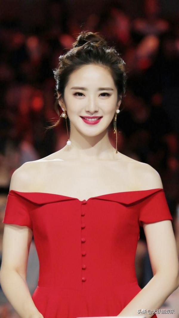 8對撞名的異性明星,誰不紅誰尷尬,有人互幫互助,有人悄然改名 8對撞名的異性明星,誰不紅誰尷尬,有人互幫互助,有人悄然改名