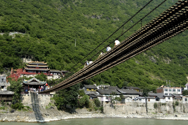 1935年飛奪瀘定橋，4人犧牲18人神秘消失，英雄們去了哪裡？