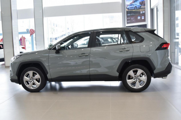 歷經26年、5代車型演變,豐田RAV4為何能持續暢銷? 歷經26年、5代車型演變,豐田RAV4為何能持續暢銷?