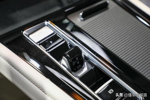 新車 &vert; 3月中上市，上汽大眾新款威然開啟預售，挑戰別克GL8