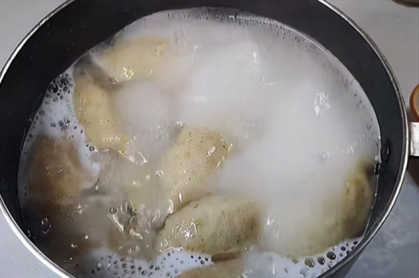 減肥也要過冬至吃餃子，做這個餡，比豬肉熱量低，比韭菜鮮，解饞