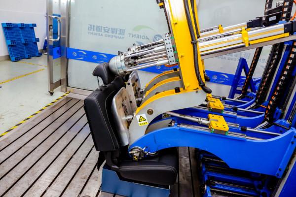 9.98萬起還自帶兒童安全座椅 全新榮威RX5 PLUS想得真周到! 9.98萬起還自帶兒童安全座椅 全新榮威RX5 PLUS想得真周到!