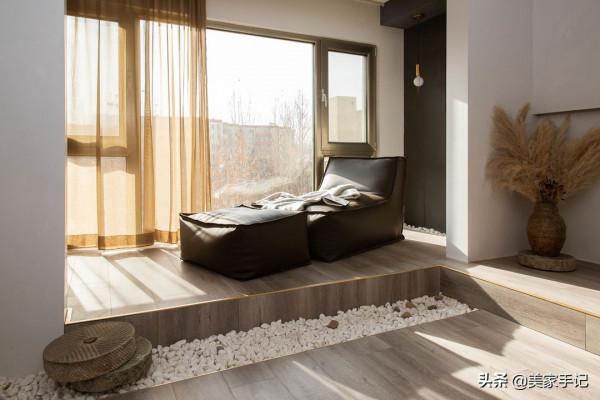 北京一對中年夫妻，曬出140㎡家，不豪華，卻裝出平凡實在的效果