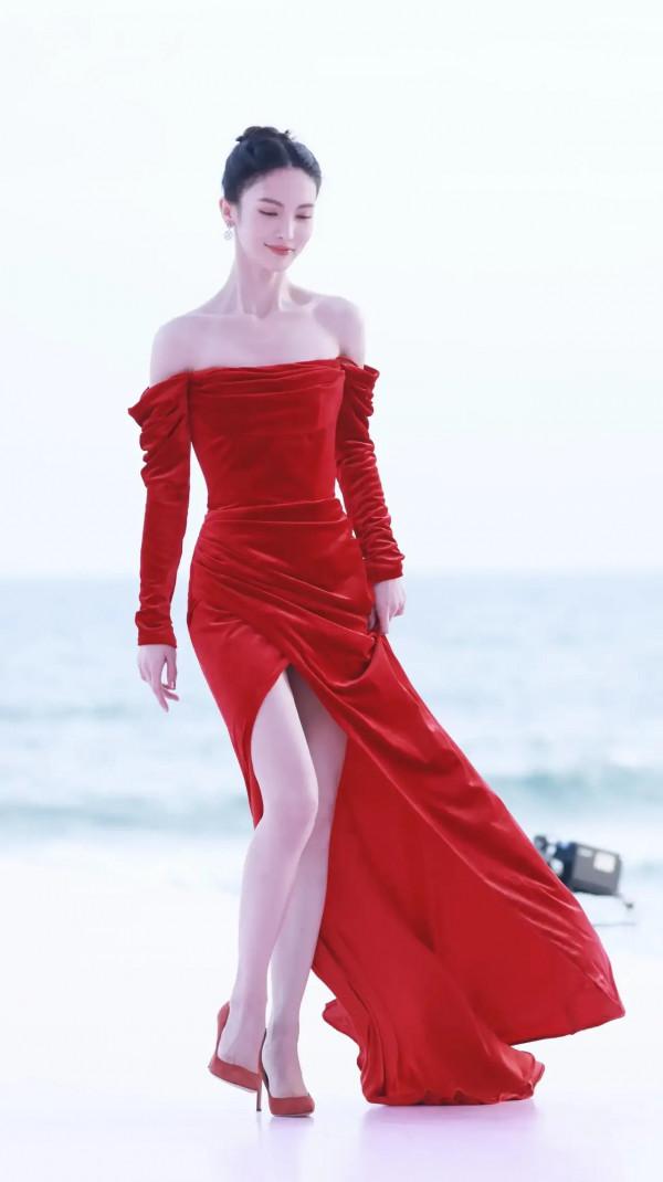 紅裙金晨美翻了 紅裙金晨美翻了