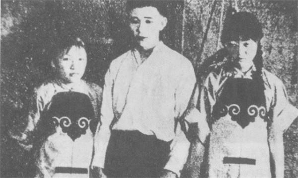 同被唐季珊騙情,阮玲玉自盡30萬人送葬,張織雲當遊娼沿街乞討 同被唐季珊騙情,阮玲玉自盡30萬人送葬,張織雲當遊娼沿街乞討