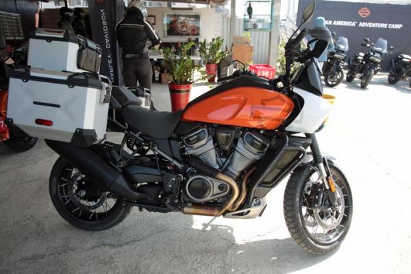 哈雷最新車款試駕,怎感覺踏上了一輛兩輪路虎? 哈雷最新車款試駕,怎感覺踏上了一輛兩輪路虎?