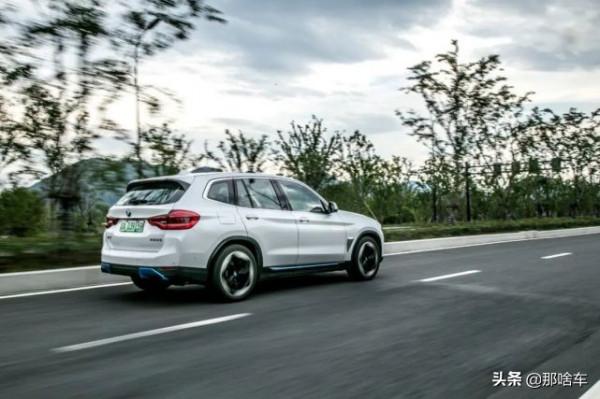 好飯不怕晚，不僅僅只是好開，試駕體驗寶馬iX3