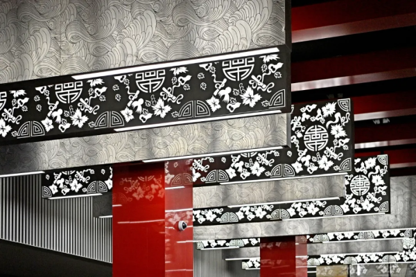 莫斯科首座“中國風”地鐵站建成，網友卻不買賬：太陰間了吧