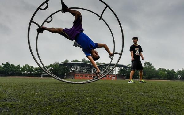 戰鬥機在山谷穿行能否實現自動防撞？