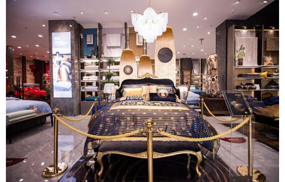 直面消費升級,夢潔21家共18000平旗艦店全省連開,率先打造沉浸式高階床品體驗店 直面消費升級,夢潔21家共18000平旗艦店全省連開,率先打造沉浸式高階床品體驗店