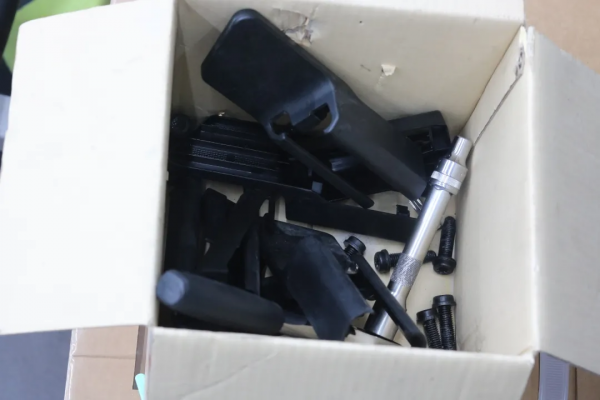 翻新“破爛不堪”的寶馬X5,車主硬是把X5當拖拉機開了7年 翻新“破爛不堪”的寶馬X5,車主硬是把X5當拖拉機開了7年