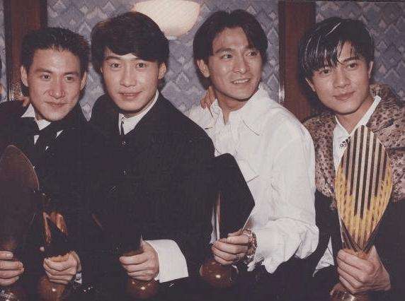 5位“過氣”歌手現狀：有人被迫退隱，有人從情歌教父淪為學員