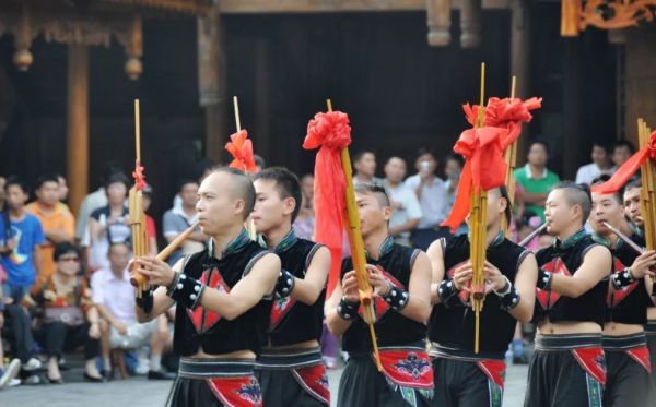 和雲南一起過新年 | 群“獅”亂舞：苗家百獅賀新春