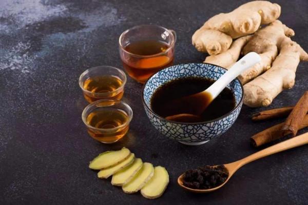 女人冬天手腳冰涼怎麼辦？按三穴，喝四湯，一個泡腳方，全身暖和