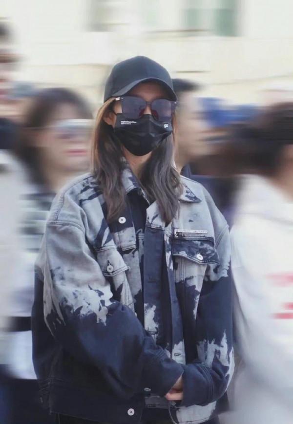 關曉彤《二十不惑2》開機飯拍路透，期待梁爽，開機大吉