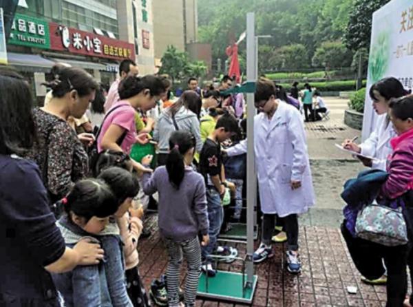 孩子晚上9點後仍不睡覺,會影響身高增長嗎?父母別再傻傻被人騙 孩子晚上9點後仍不睡覺,會影響身高增長嗎?父母別再傻傻被人騙