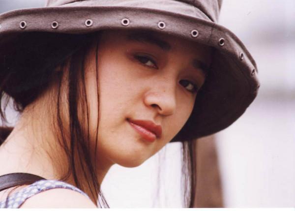 《雪山飛狐》播出31年，8位演員境況差距大，有人離婚，有人單身