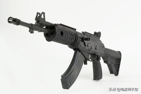 越軍終於要換新槍了！新式步槍顏值不錯，直接插上AK彈匣就能打