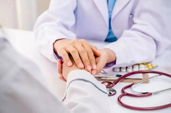 男子被寵物狗咬傷，打了狂犬疫苗，半個月後，人為什麼還是沒了？