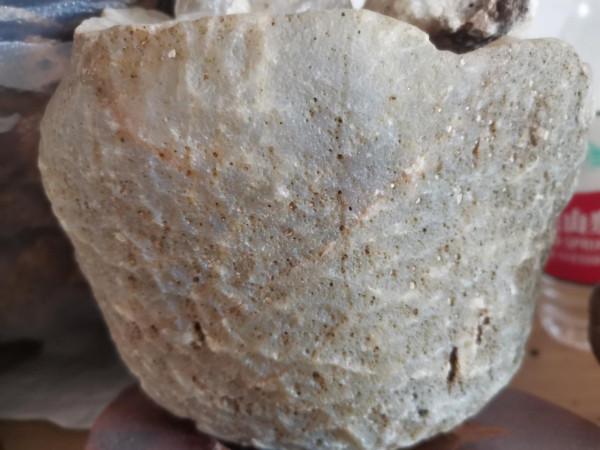 五彩斑斕的石頭