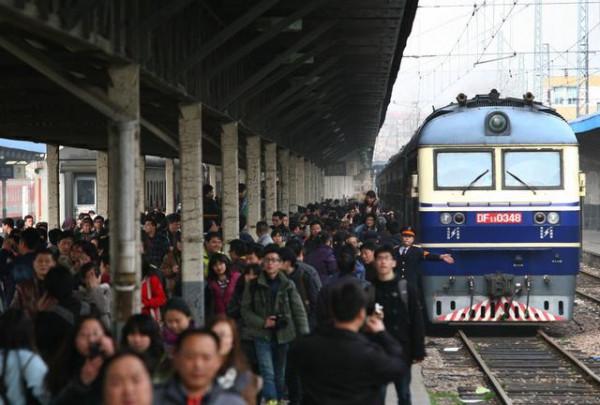 為什麼高鐵比火車快，卻有很多旅客寧願乘火車臥鋪，也不坐高鐵？