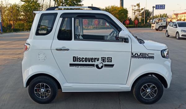 迷你小電動,酷似宏光mini,呆萌可愛的四輪小車 迷你小電動,酷似宏光mini,呆萌可愛的四輪小車