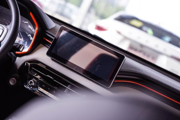 年輕人的第一臺潮酷緊湊SUV,這臺哈弗你心動了沒? 年輕人的第一臺潮酷緊湊SUV,這臺哈弗你心動了沒?